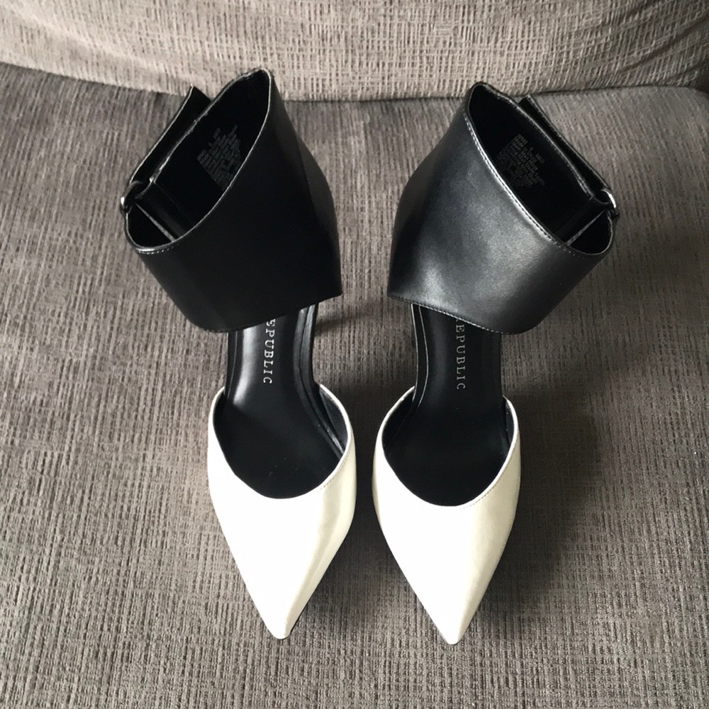 👠 Rock Republic White & Black Heels HE05